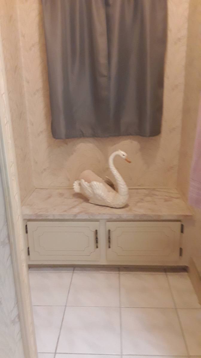 EVELYN's room