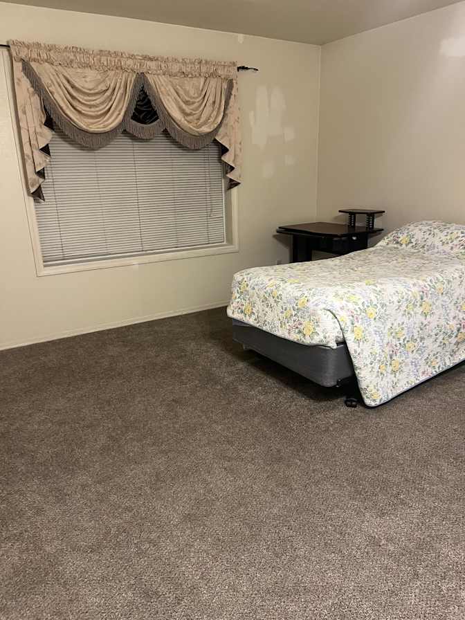 Cecilia's room