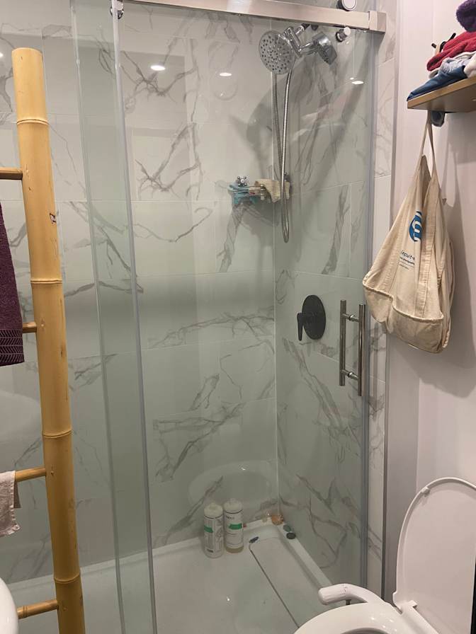 Ariana duclos's room