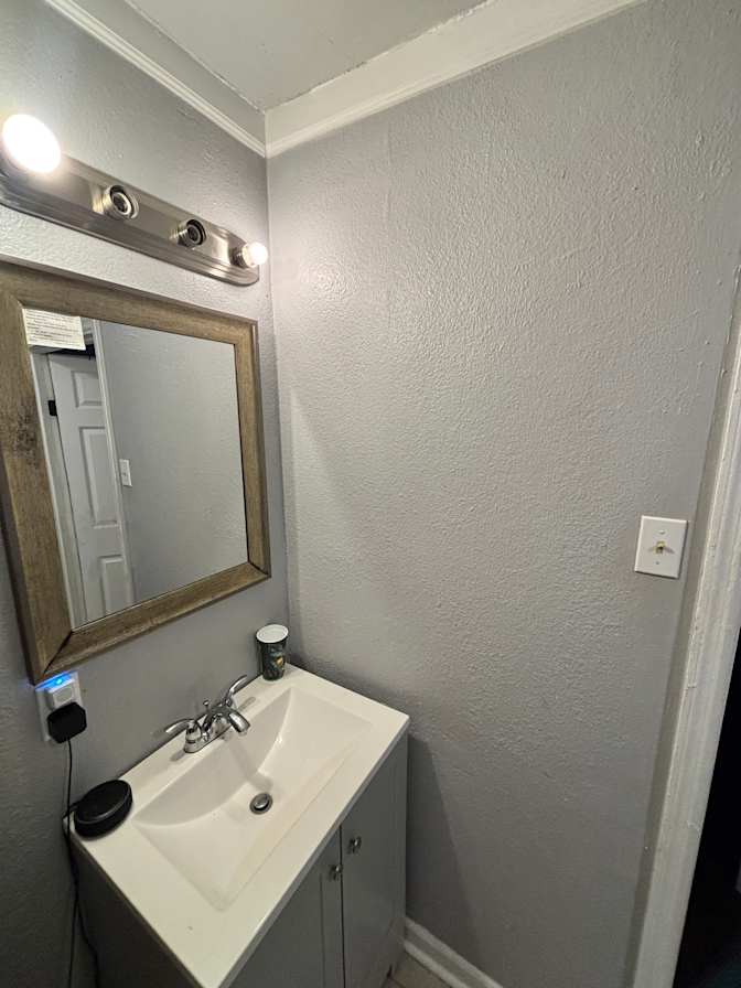 Malik's room