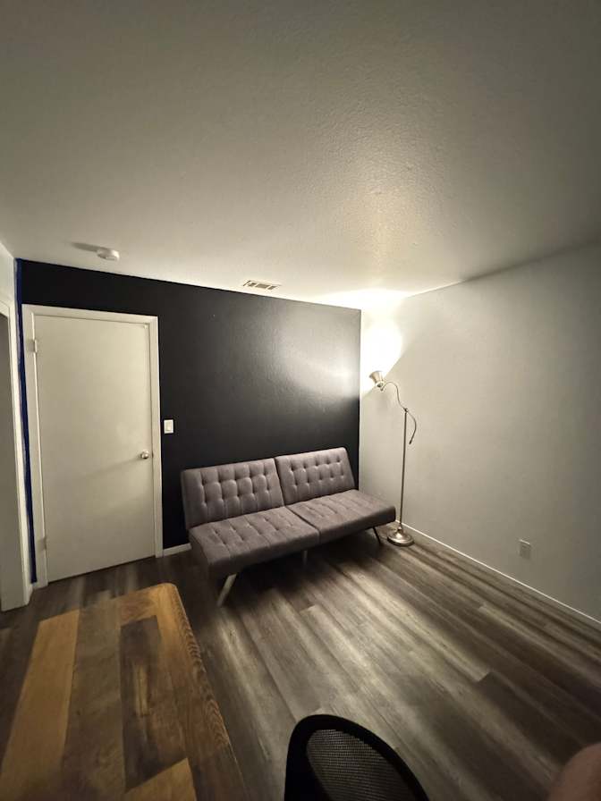 IJ's room