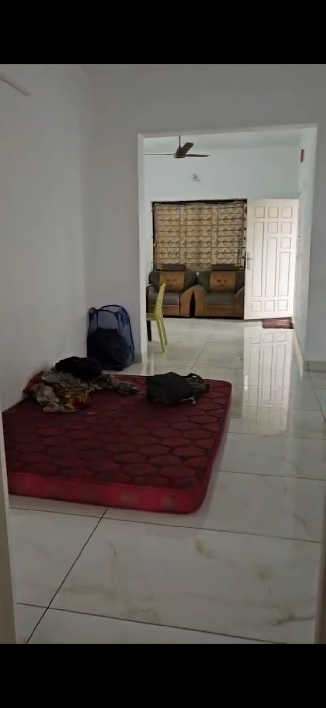 Prasin's room