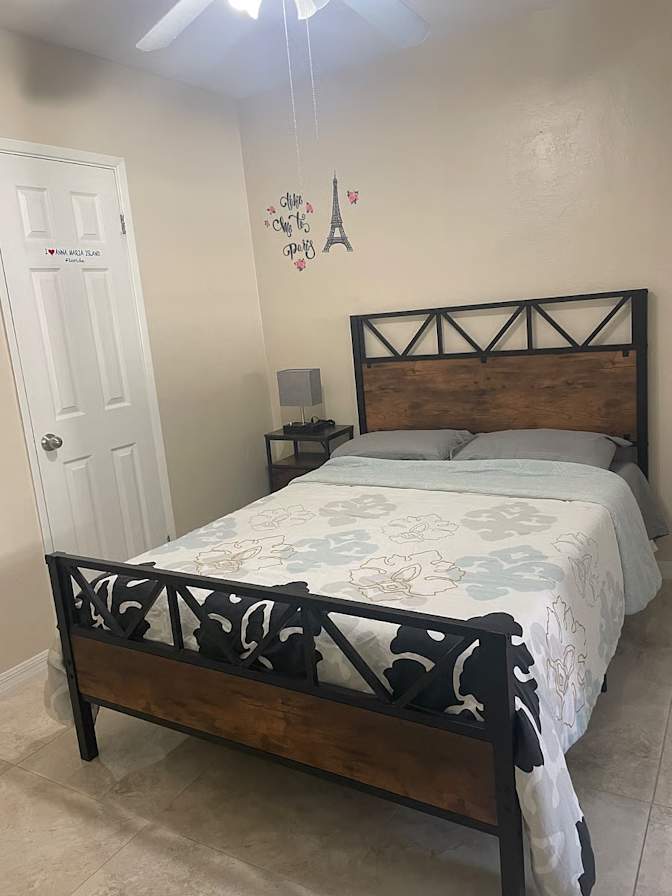 Joselin's room