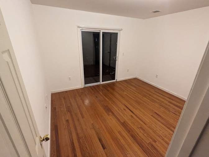 Jen's room