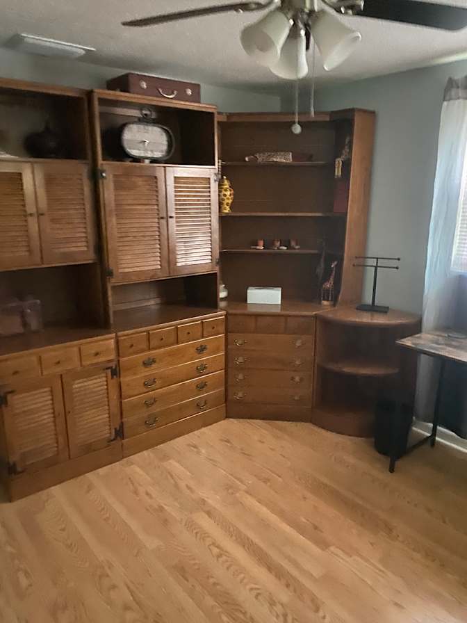 Joe Kingston's room