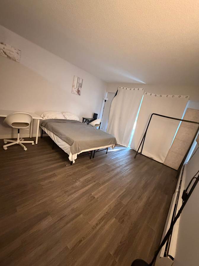 Axel's room