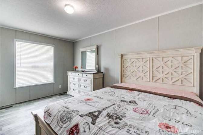 Gale's room