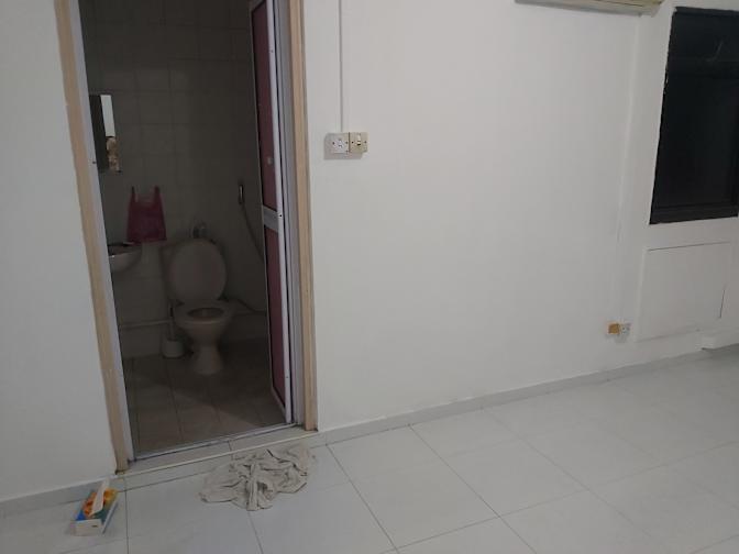 Melanie Chong's room
