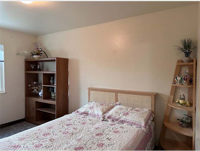 Diana's room