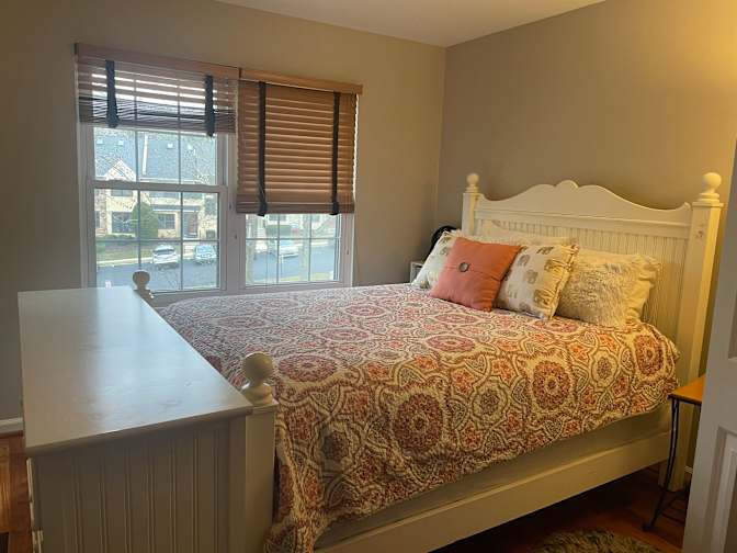 Mary Ann Bright Furnished Room Near Train's room