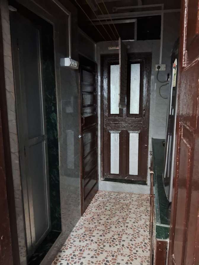V G Abraham's room