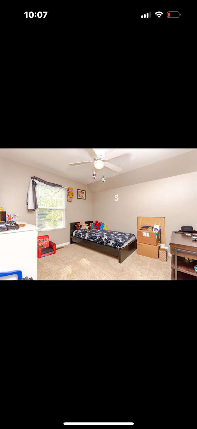 Erik's room
