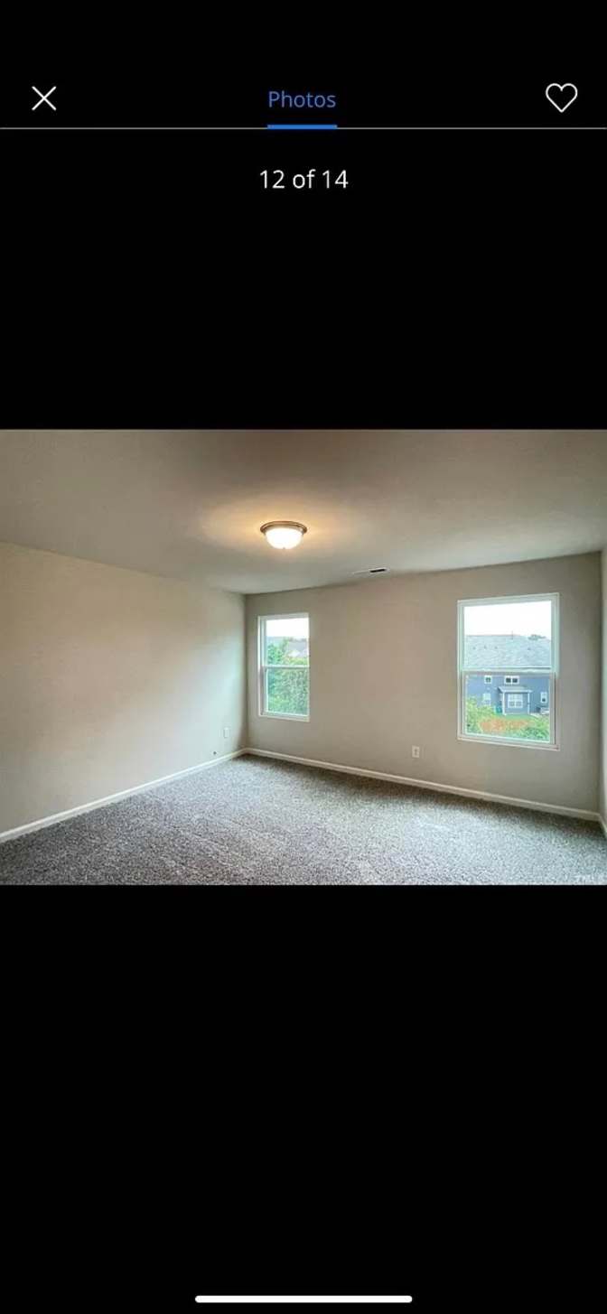 Alcove Rooms's room