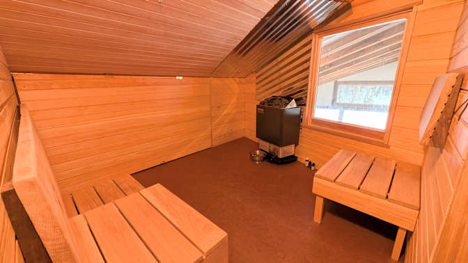 Felix's room