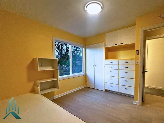 Jade's room