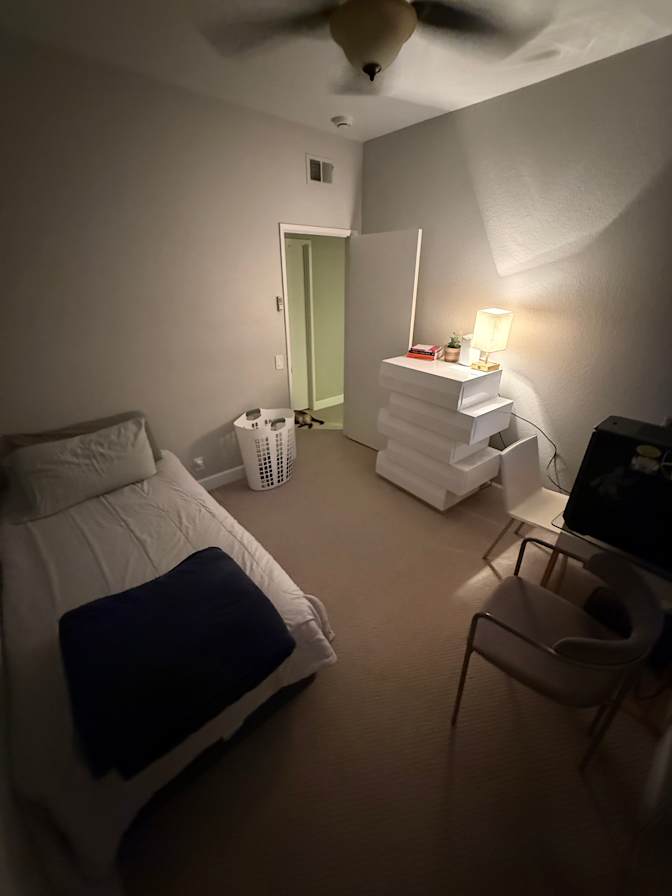 Saundra's room