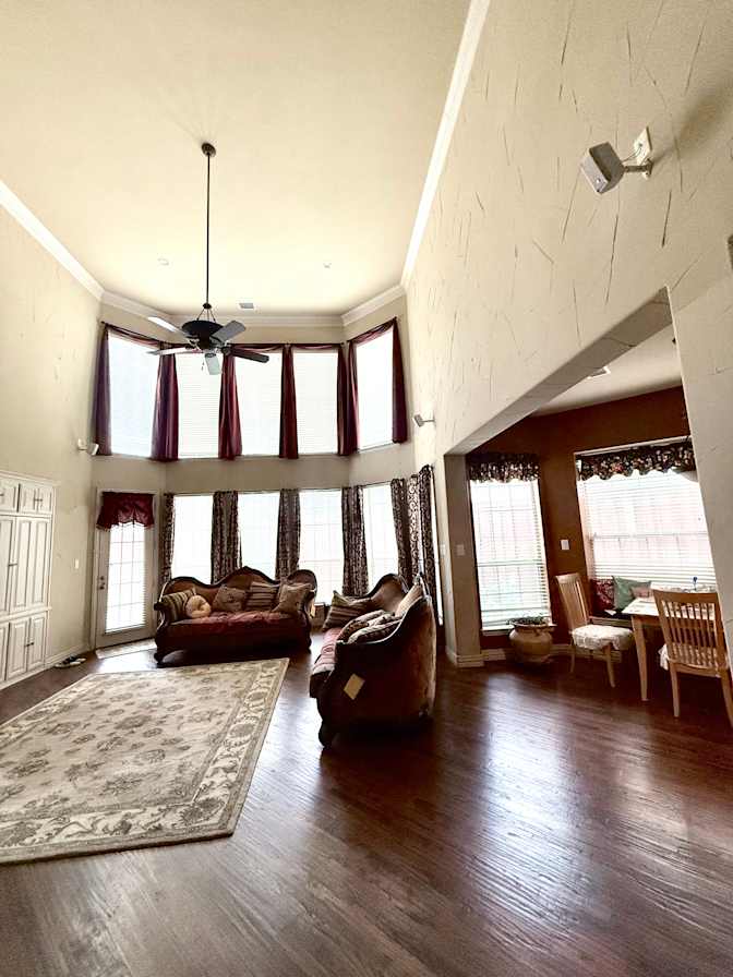 Hong's room