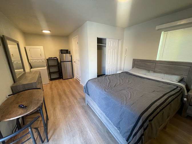 Kate's room