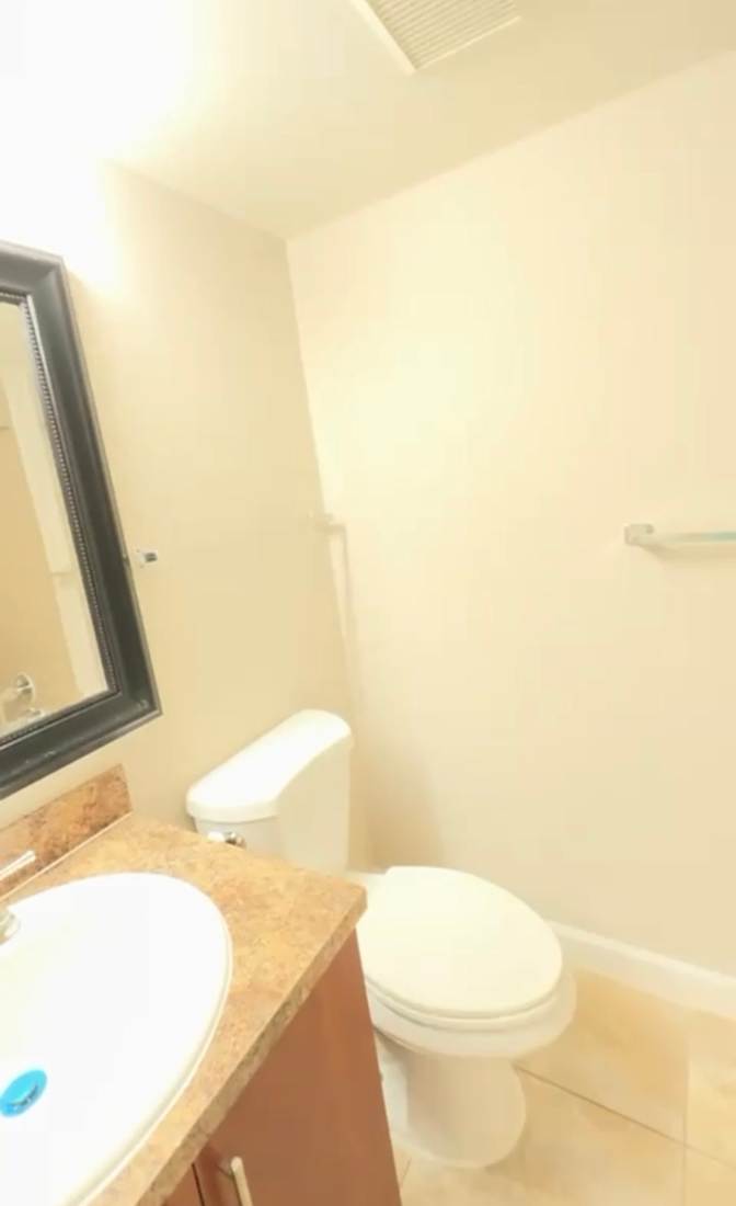 Laura Arevalo's room