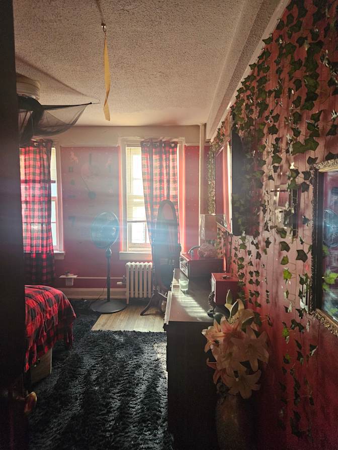 Ms Nicky's room