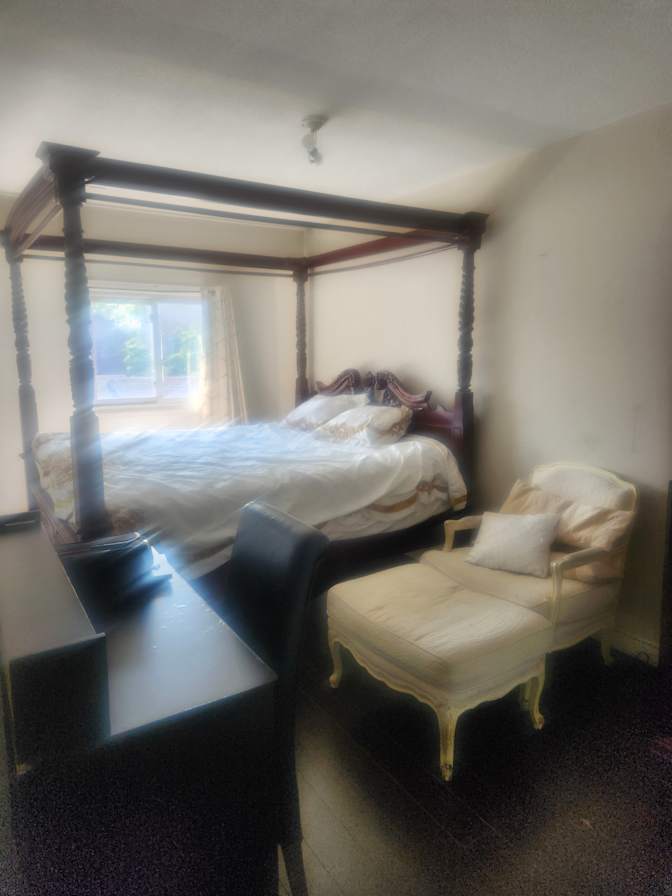 Neibert Jones's room