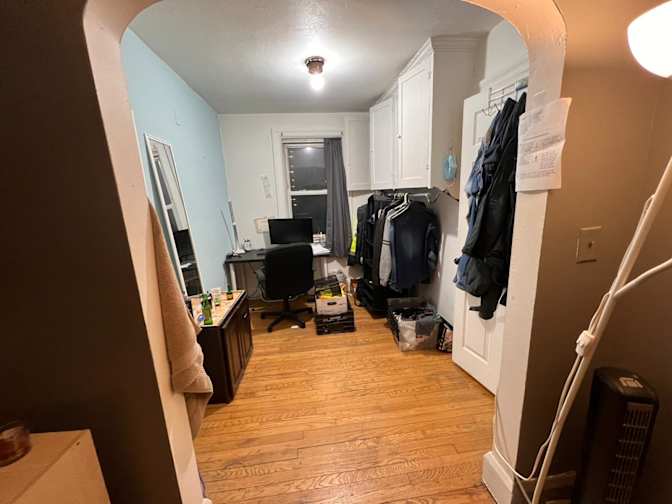 Nirav's room