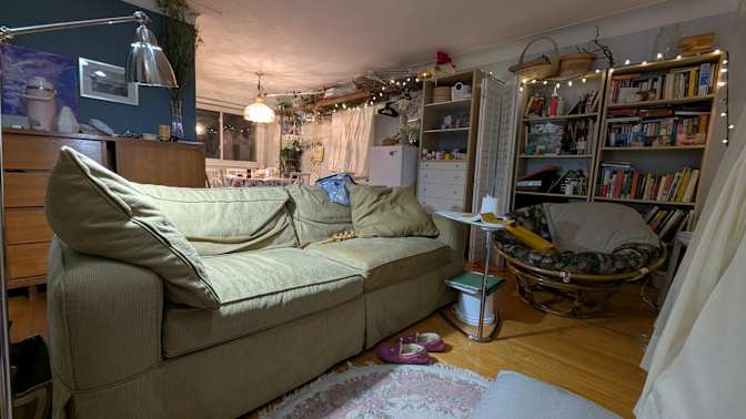 Lynn's room
