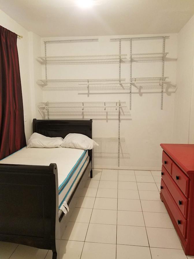 Aida's room