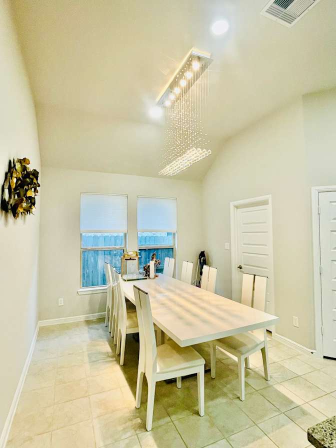 Hannah Nguyen's room