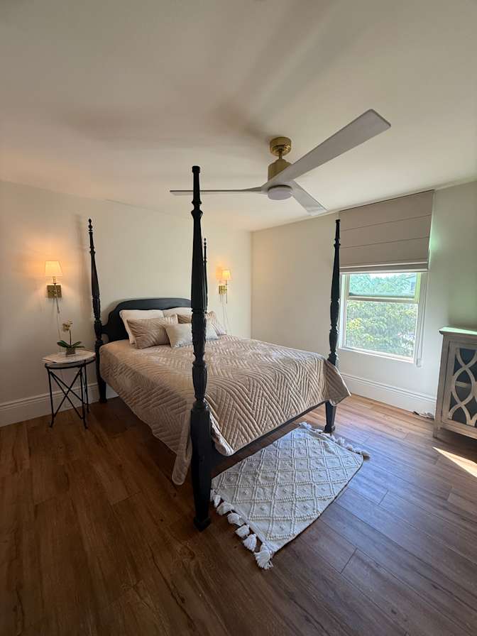 Lorena's room