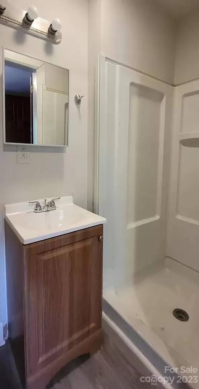 Alcove Rooms's room