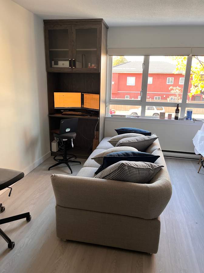 Chadash's room