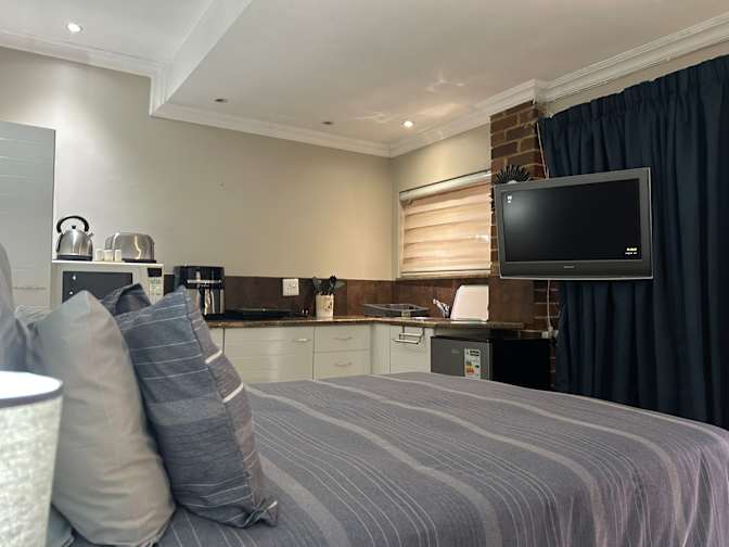 Dave's room