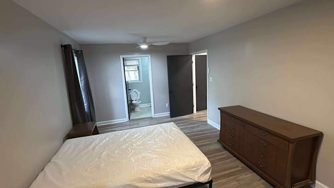 Darren Phillips's room