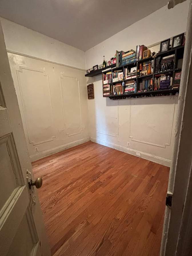 Kaitlyn's room