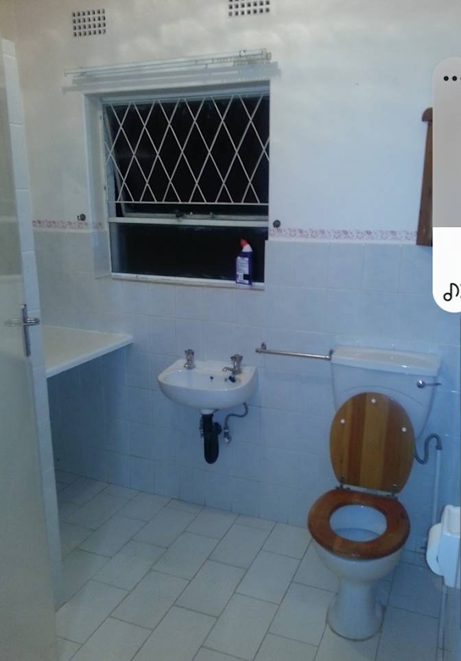 Bangiso's room