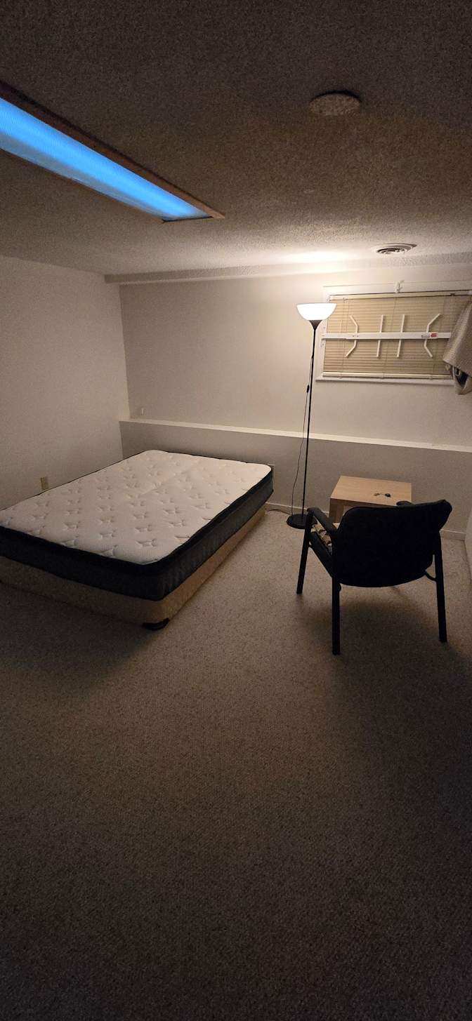 Felipe's room