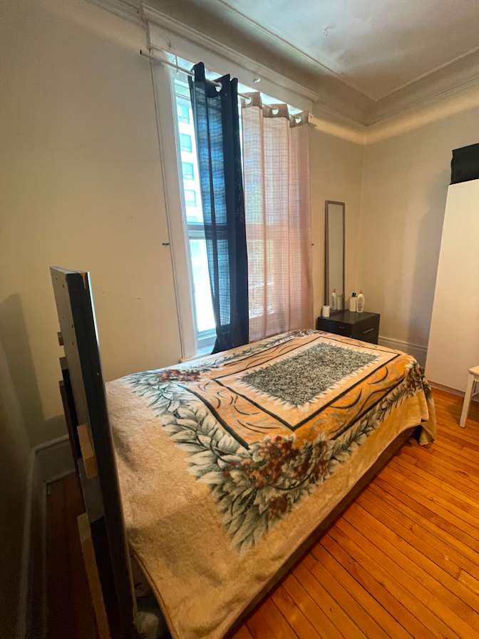 Yogeswari's room