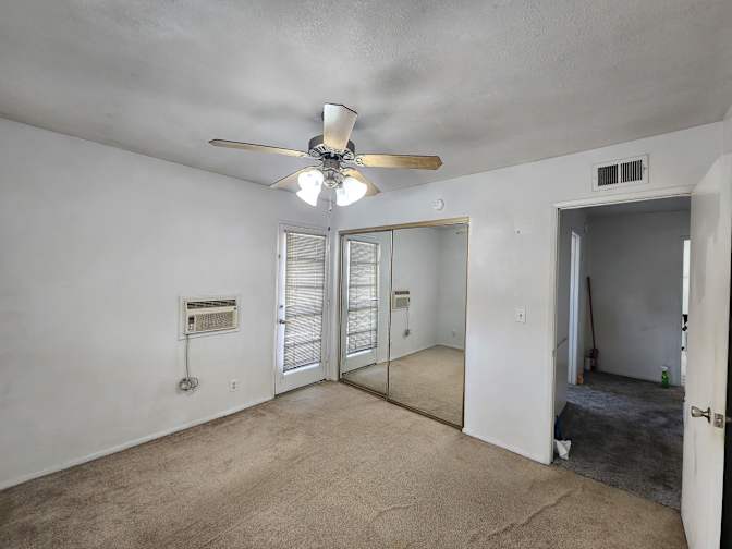 amber s burns's room