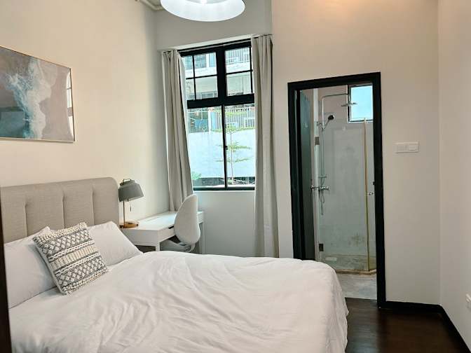 Hei Homes's room