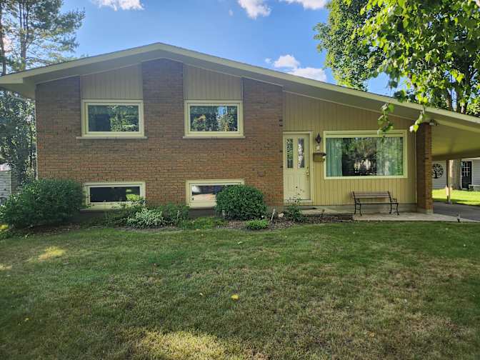 Lucinda M Hage's room