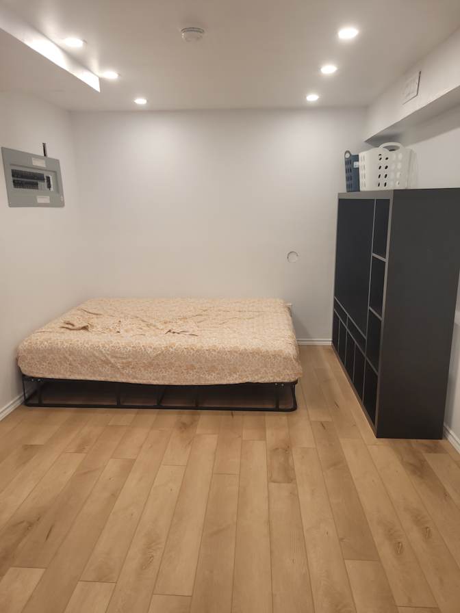 Linda's room