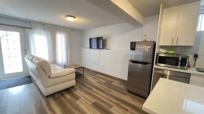 Meng Qiong Huang's room