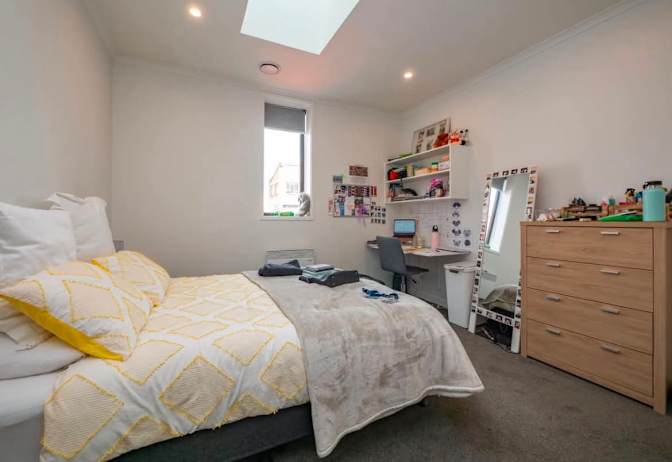 Jehan Faith Ligmayo Colantes's room