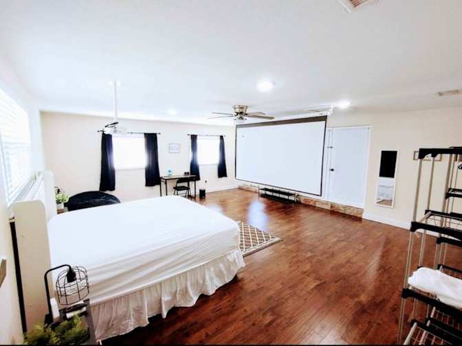 Franco's room