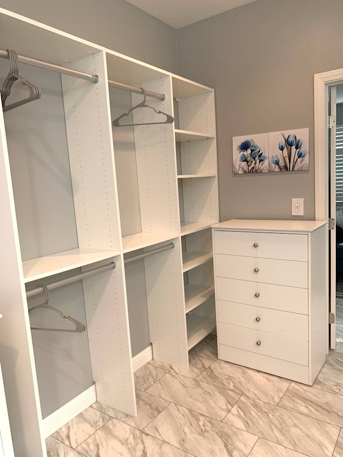 Joy’s  Rentals's room