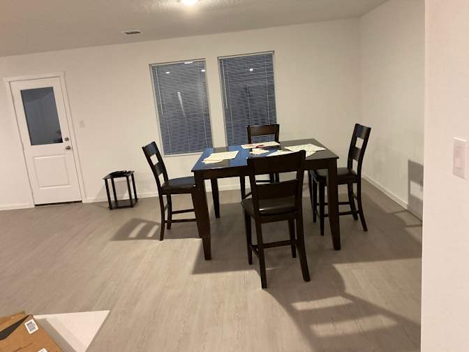 Luis's room