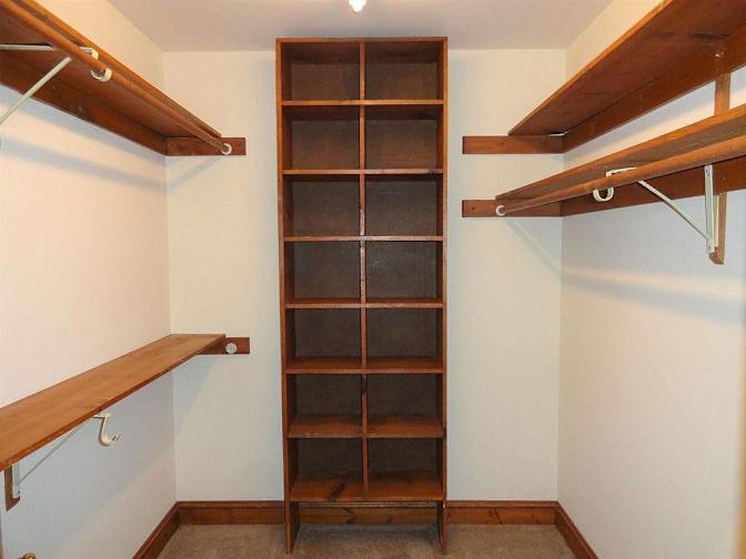 Alcove Rooms's room