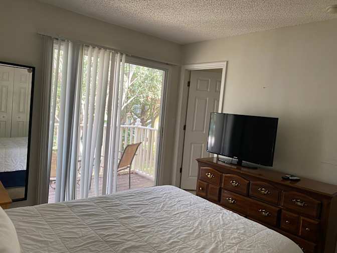Laura Mateus's room