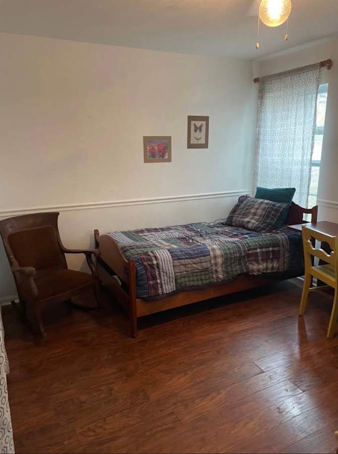 terrence brooks's room